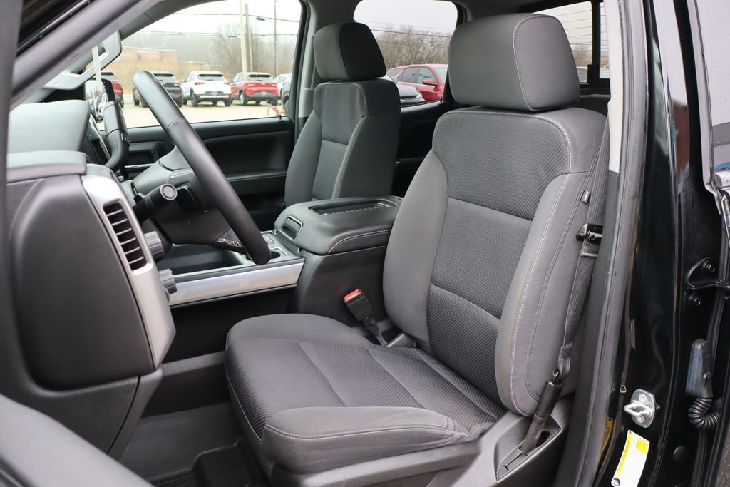 Used 2018 Chevrolet Silverado 1500 LT w/ All Star Edition image 11