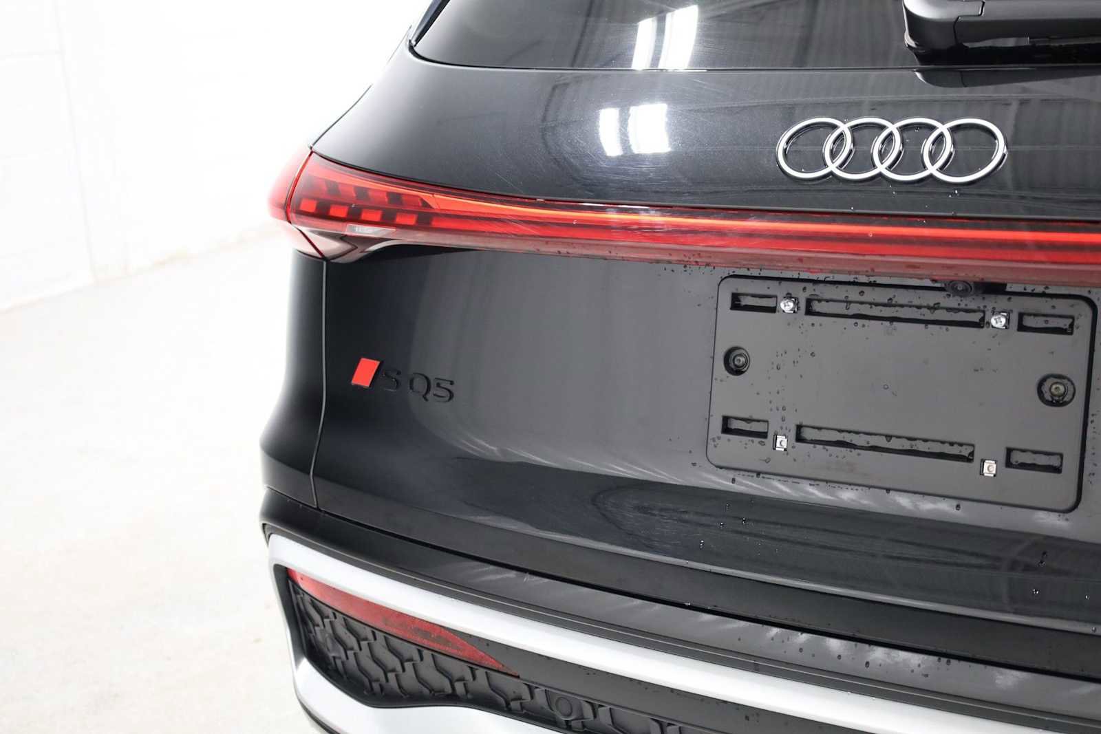 Used 2025 Audi SQ5 Premium Plus w/ Premium Plus Package AWD/4WD image 8