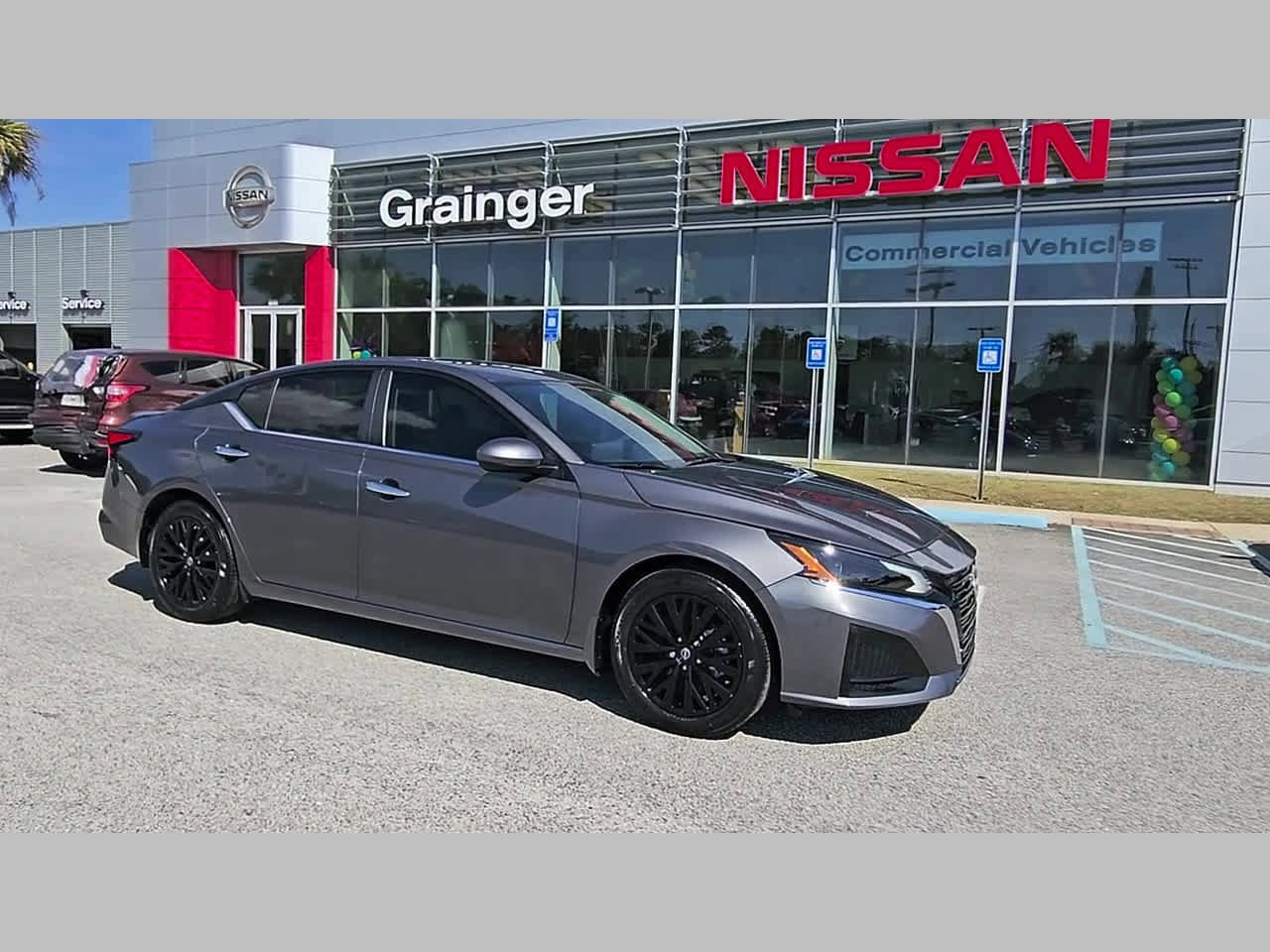 Used 2025 Nissan Altima 2.5 SV w/ SV Special Edition Package FWD image 37