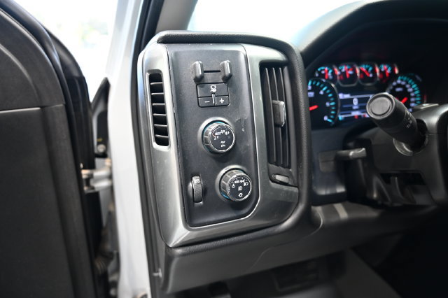 Used 2017 Chevrolet Silverado 1500 LT w/ All Star Edition AWD/4WD image 23