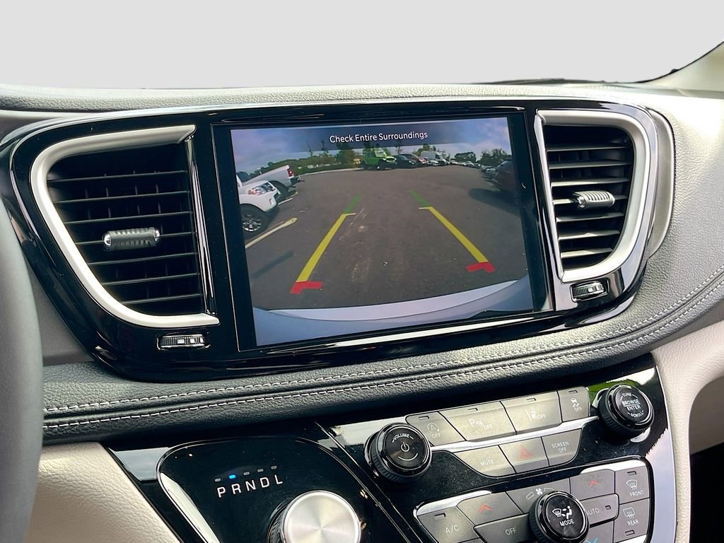 Certified 2024 Chrysler Pacifica Touring-L w/ Road Tripper Package FWD image 13