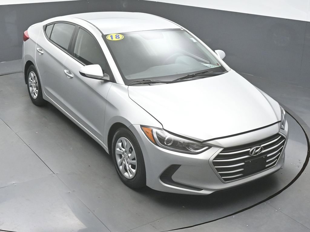Used 2018 Hyundai Elantra SE w/ Cargo Package image 38