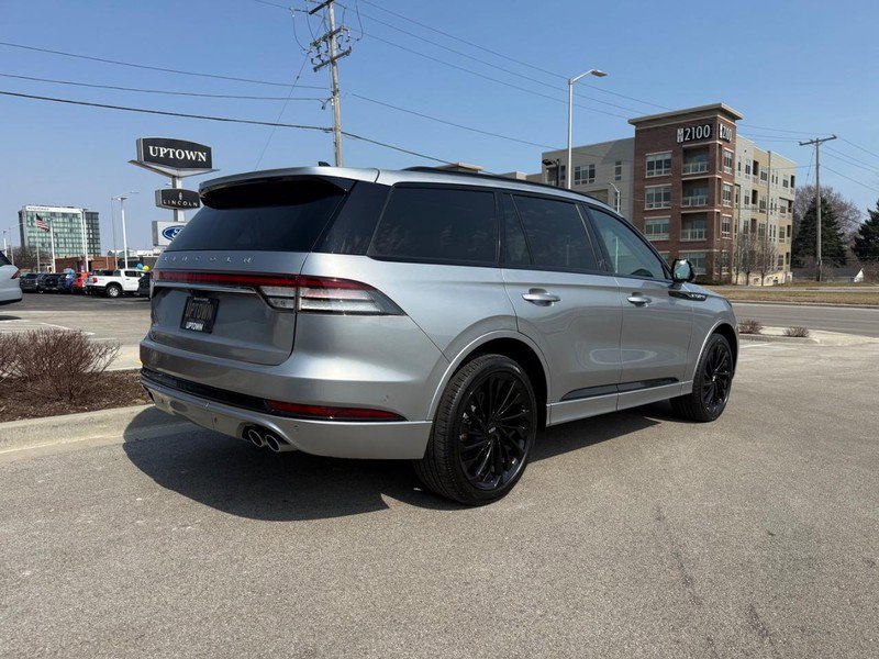 Used 2023 Lincoln Aviator Reserve w/ Jet Package image 3