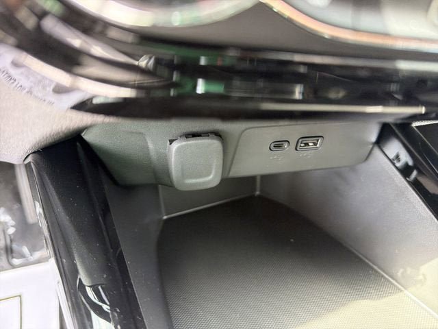 New 2026 Chevrolet Trax RS FWD image 24