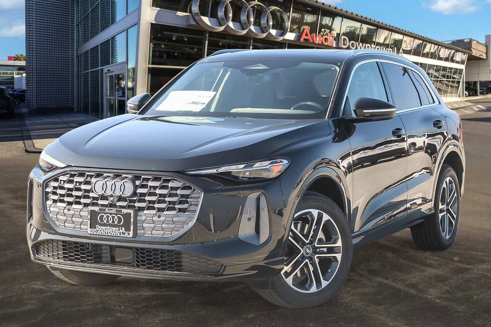 New 2025 Audi Q5 Premium image 1