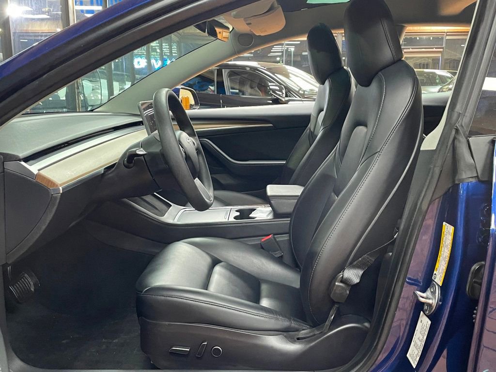 Used 2022 Tesla Model 3 image 11