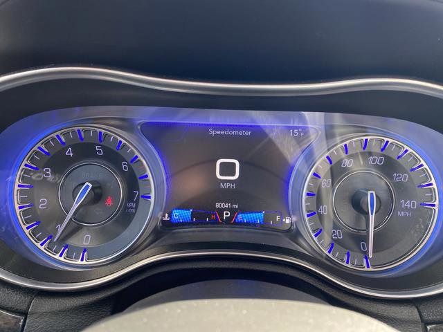 Used 2018 Chrysler 300 Limited w/ Safetytec Plus Group image 19