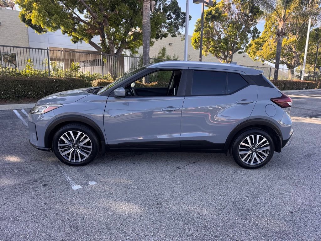 Certified 2021 Nissan Kicks SV FWD image 5