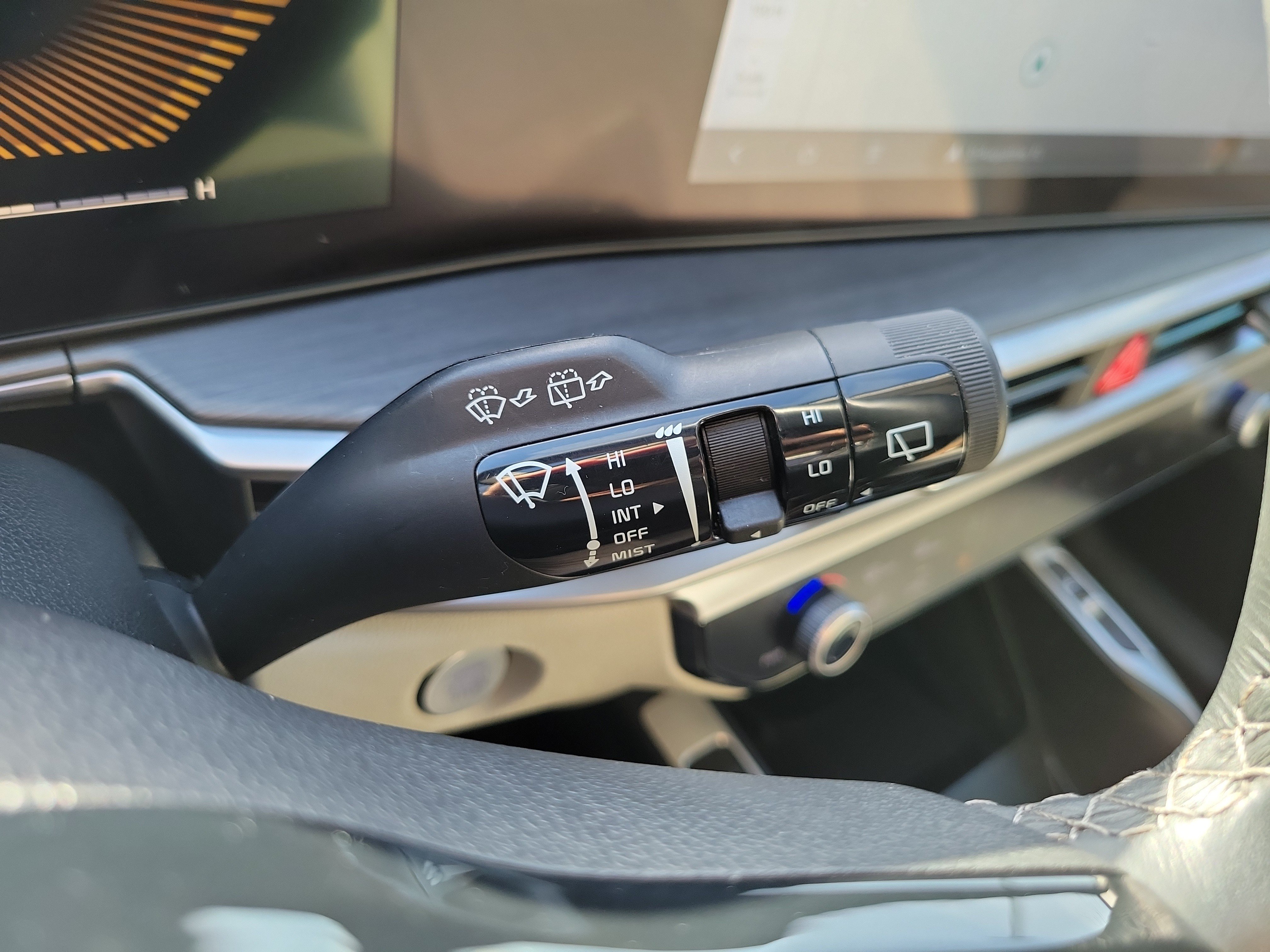 Used 2025 Kia Sorento X-Line EX AWD/4WD image 30