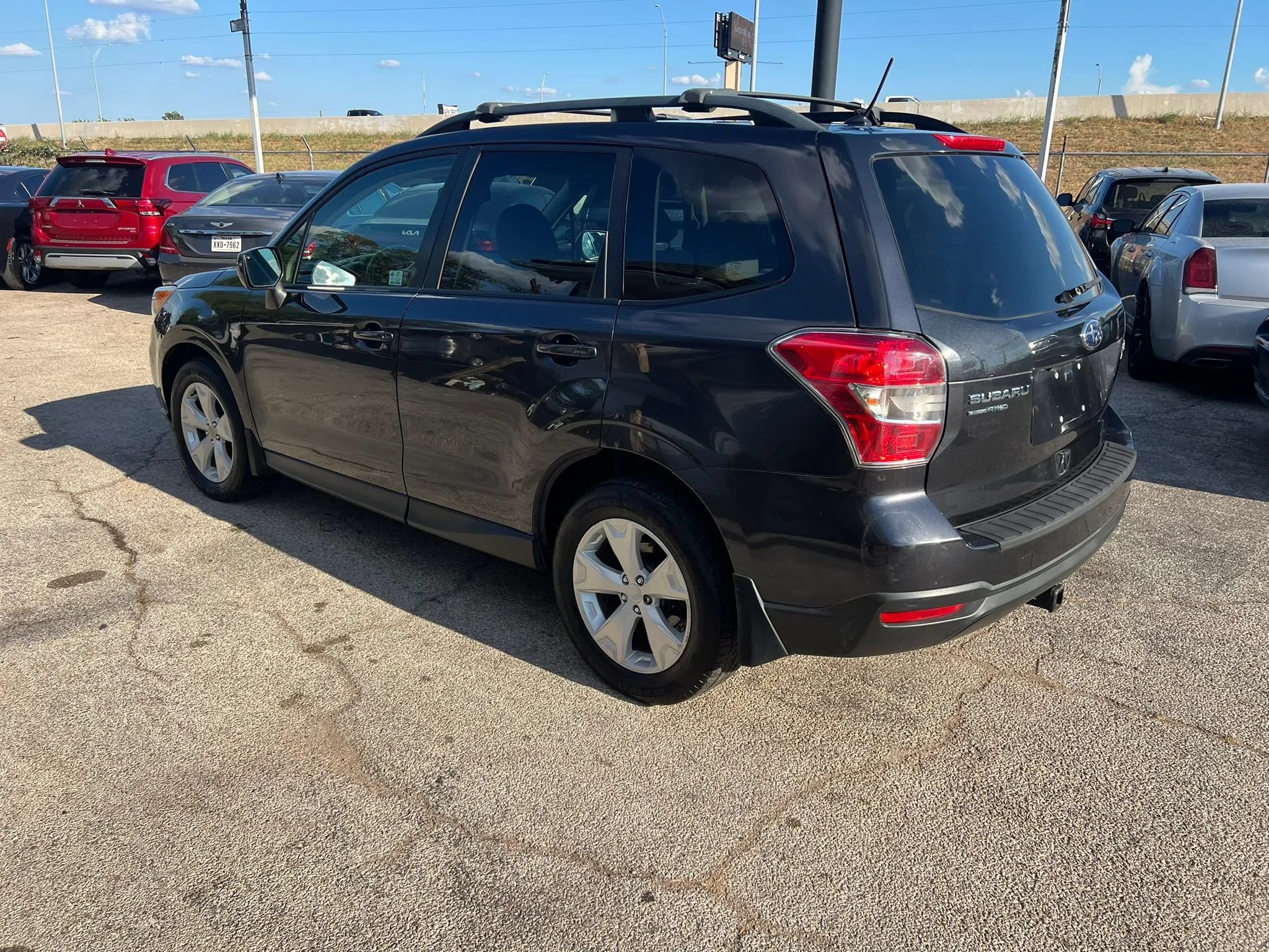 Used 2015 Subaru Forester 2.5i Premium w/ All-Weather Package AWD/4WD image 9