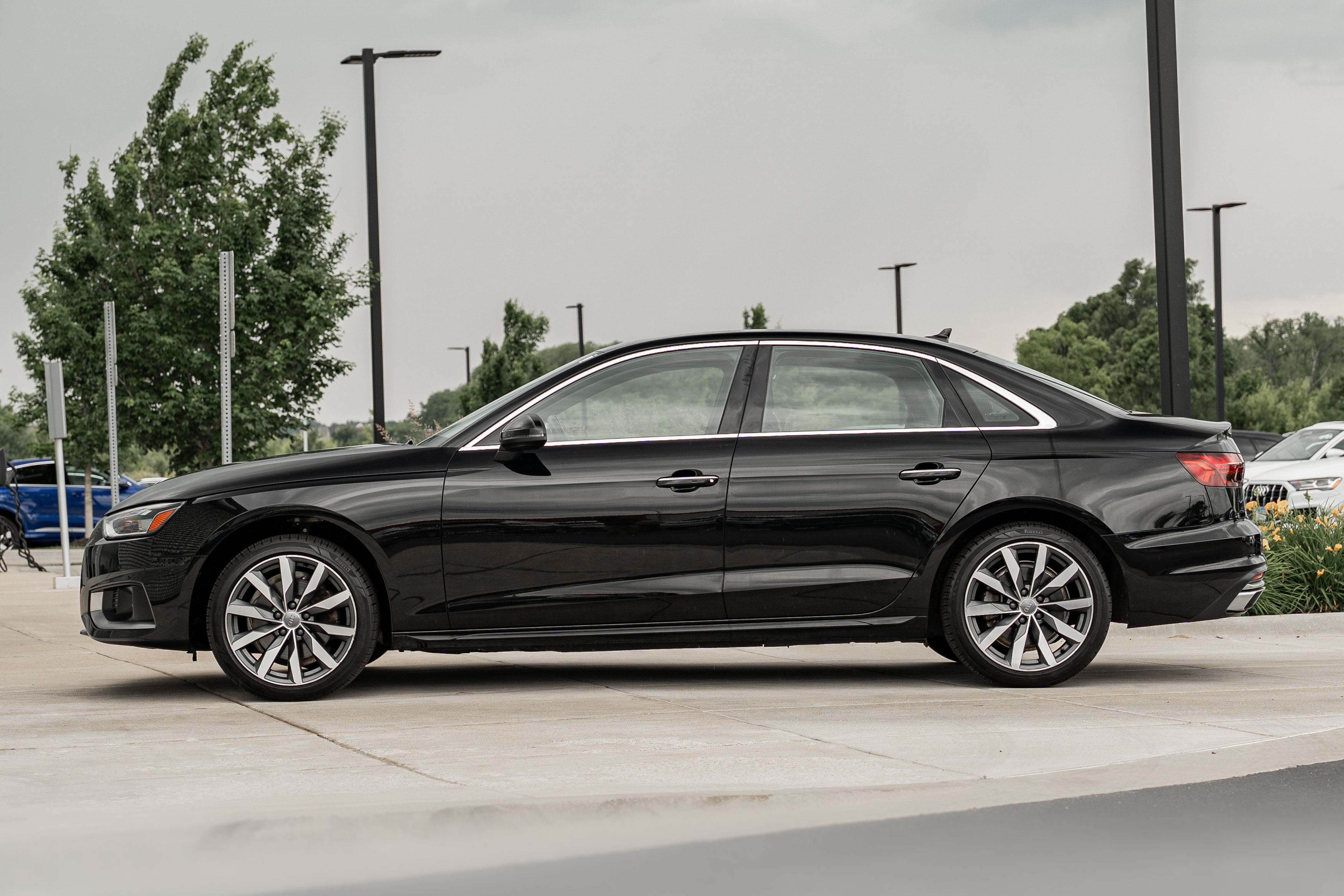 Used 2021 Audi A4 2.0T Premium Plus w/ Premium Plus Package AWD/4WD image 6