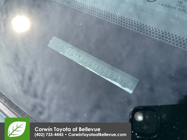 Used 2015 Toyota Sienna XLE w/ XLE Navigation Package image 31