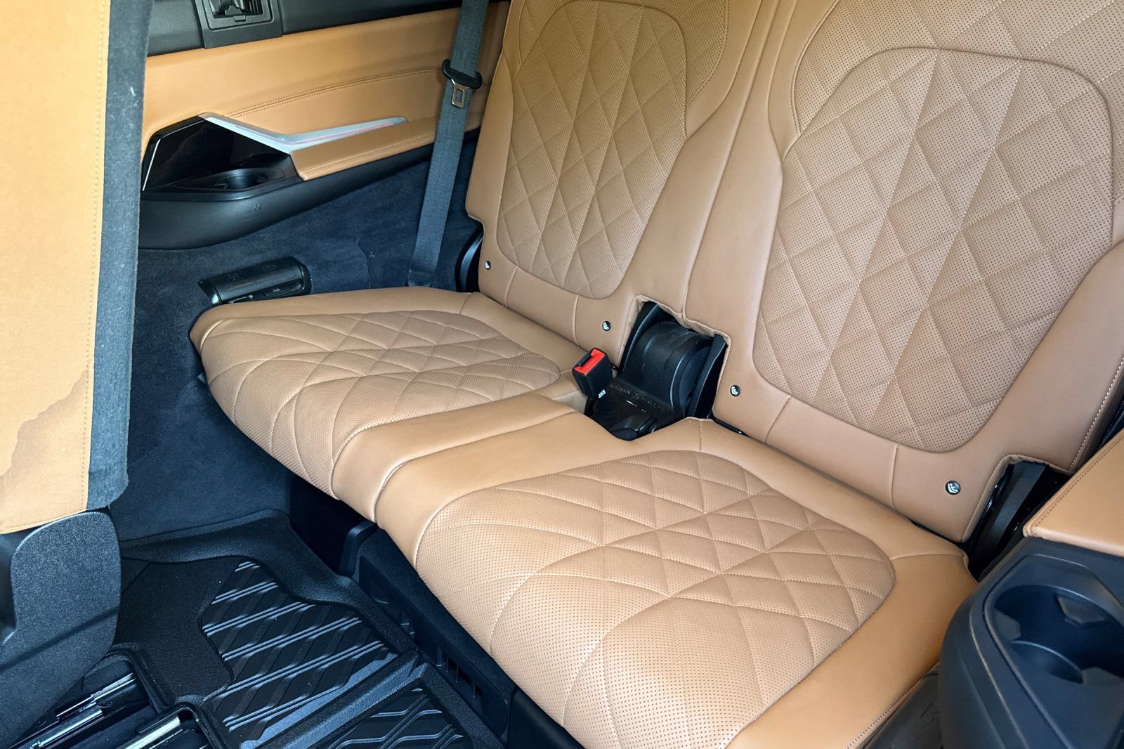 Used 2023 BMW X7 xDrive40i w/ Executive Package AWD/4WD image 16