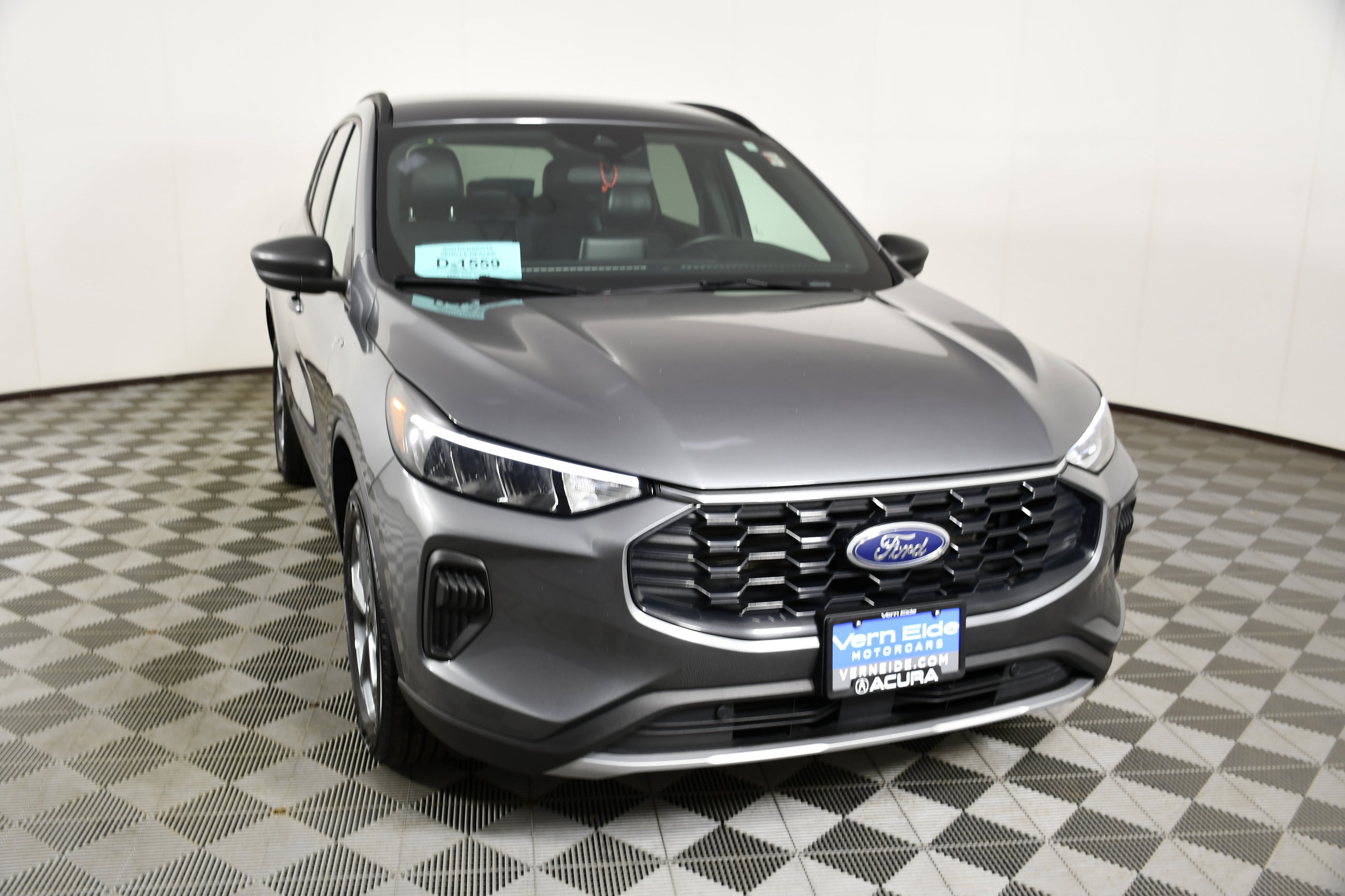 Used 2025 Ford Escape ST-Line image 3