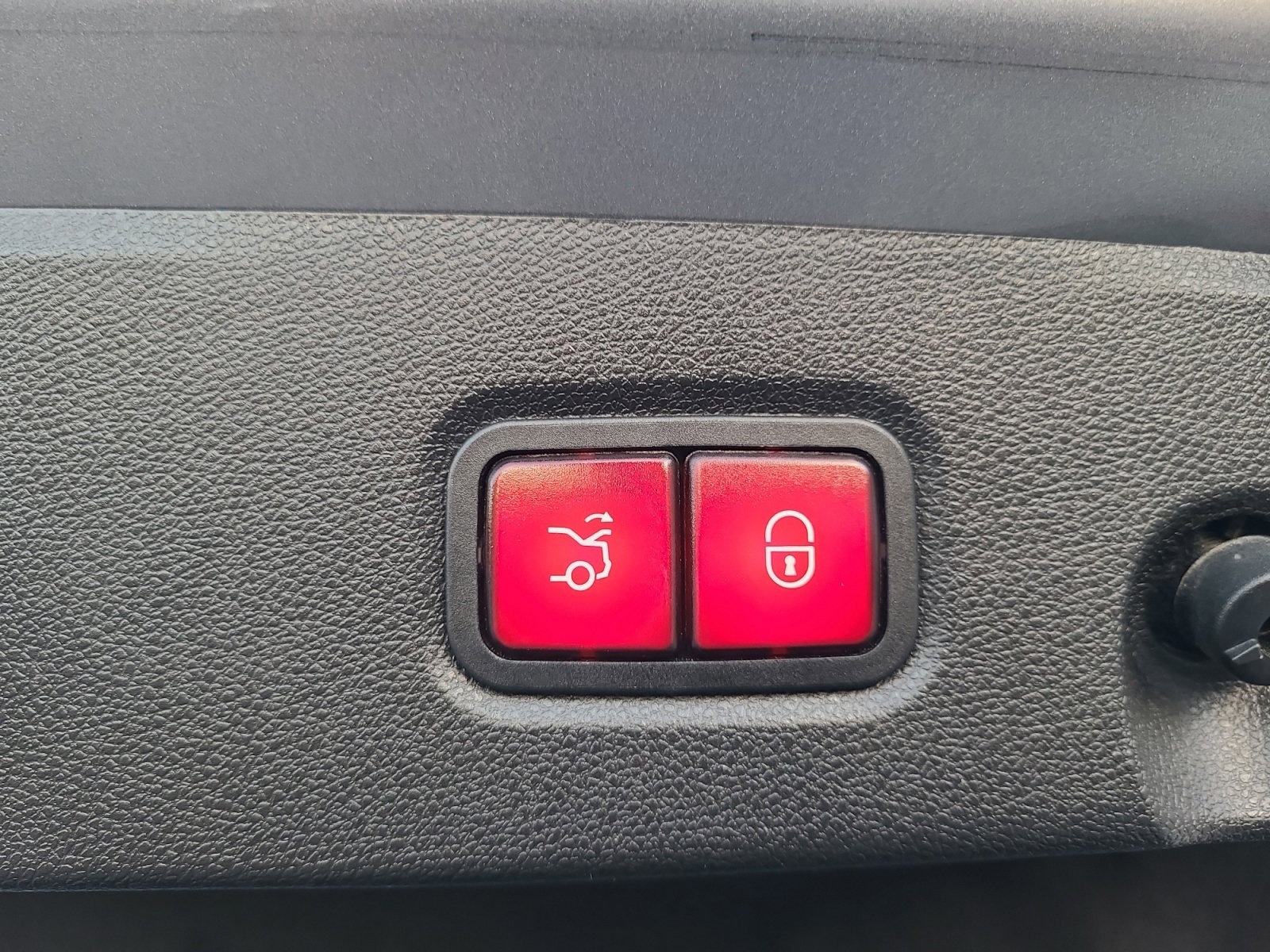 Used 2015 Mercedes-Benz CLS 400 image 21