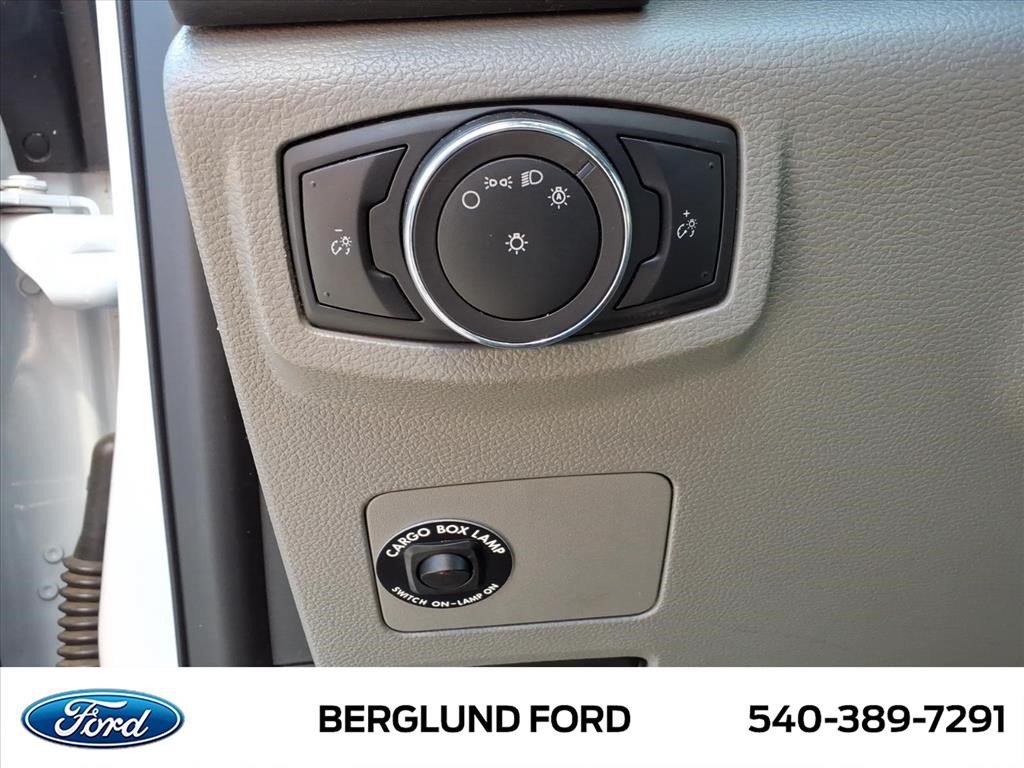 Used 2019 Ford F550 Luxury RWD image 17