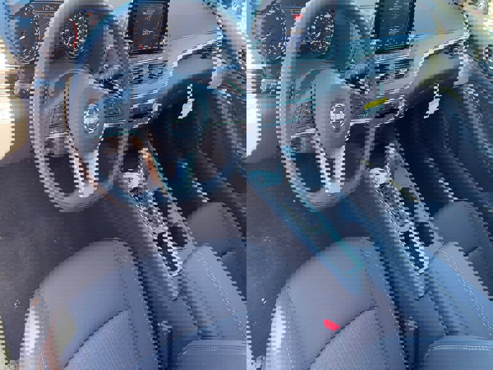 New 2025 Nissan Altima 2.5 SV image 18