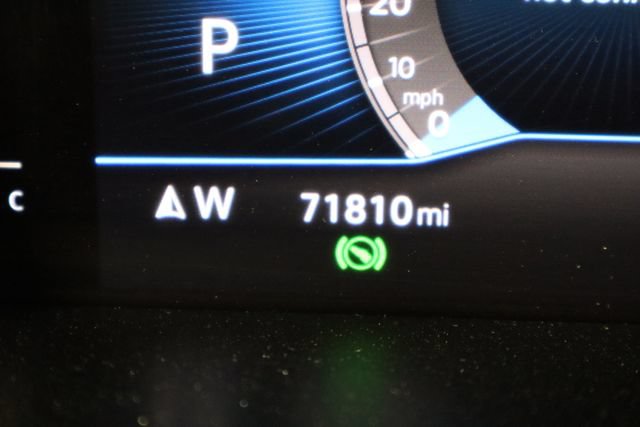 Used 2023 Volkswagen Tiguan SE R-Line FWD image 34