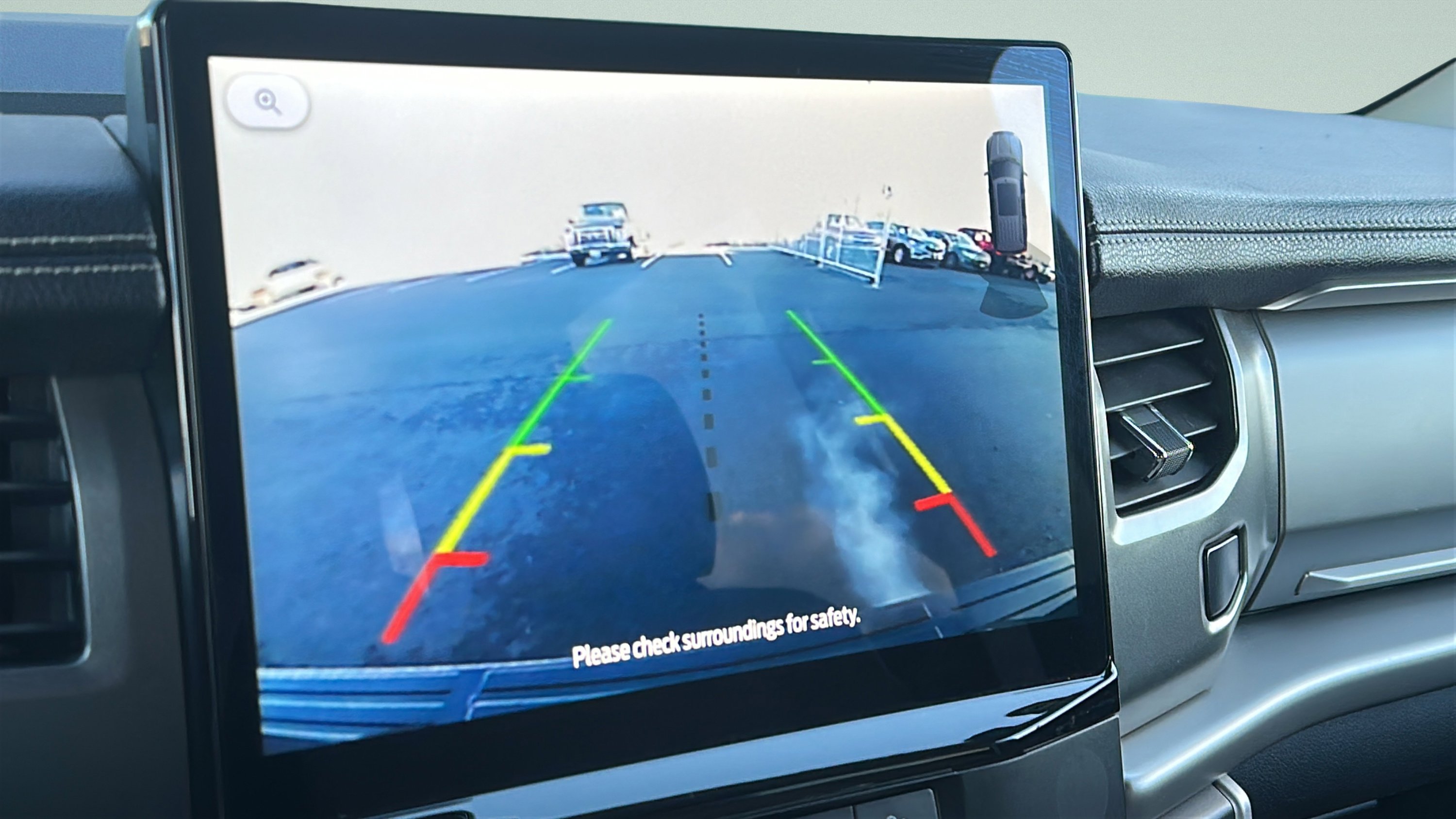 Used 2024 Ford Expedition XLT image 27