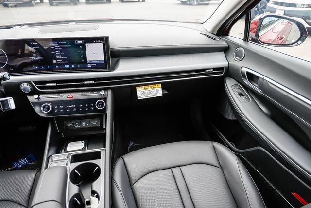 New 2026 Hyundai Sonata Limited FWD image 18