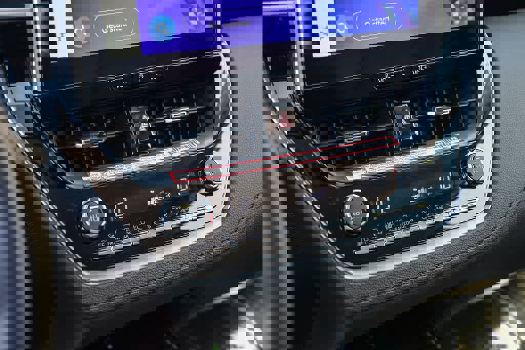 New 2026 Toyota Corolla Cross XLE image 20