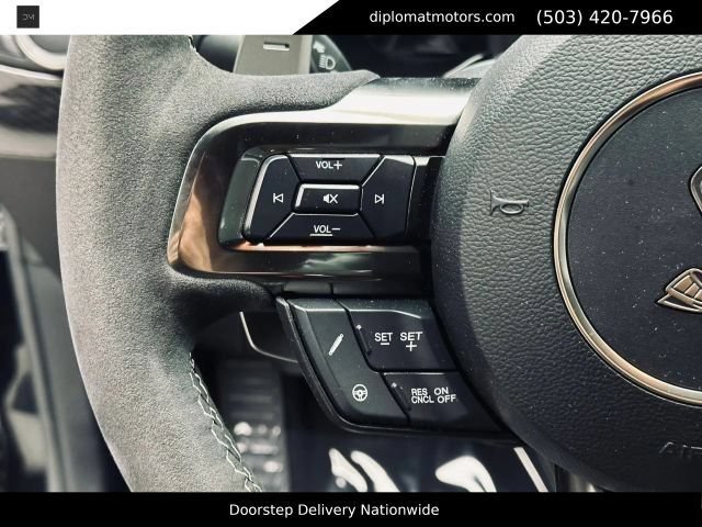 Used 2022 Ford Mustang Shelby GT500 w/ Technology Package RWD image 26