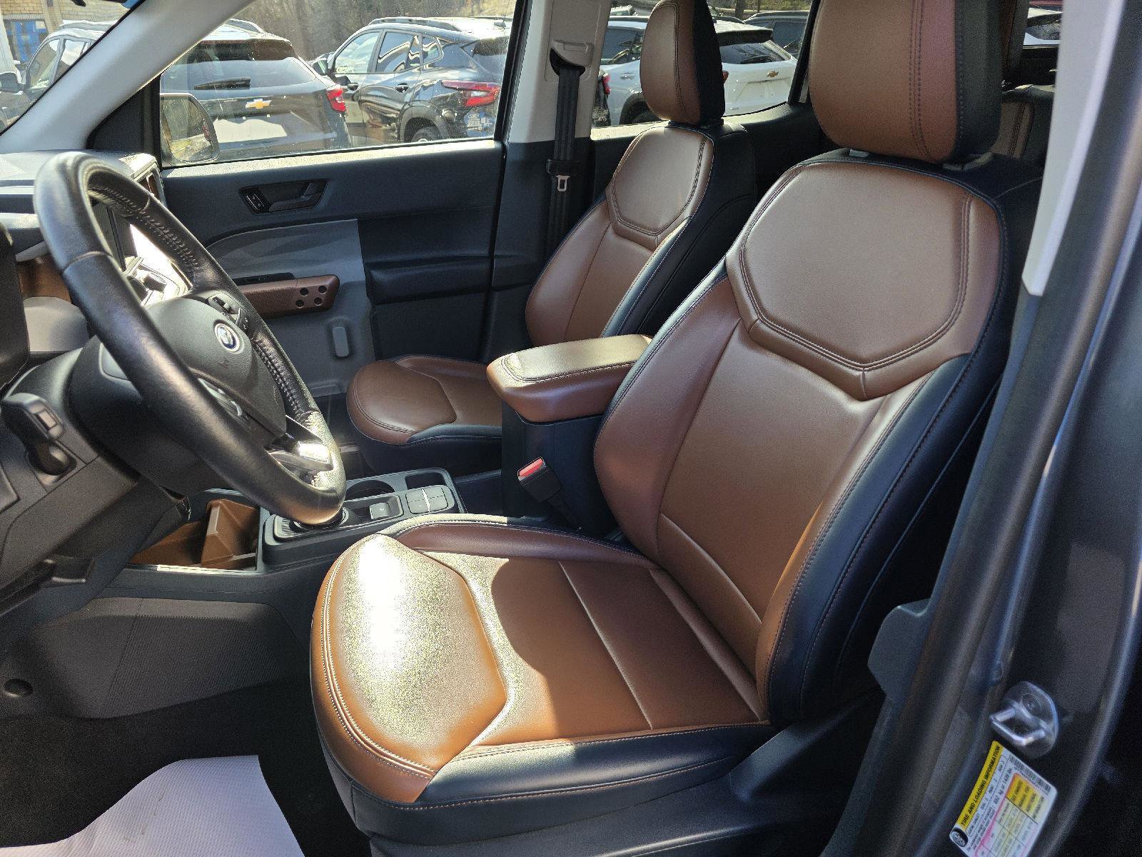 Used 2022 Ford Maverick Lariat w/ Equipment Group 500A Standard image 14