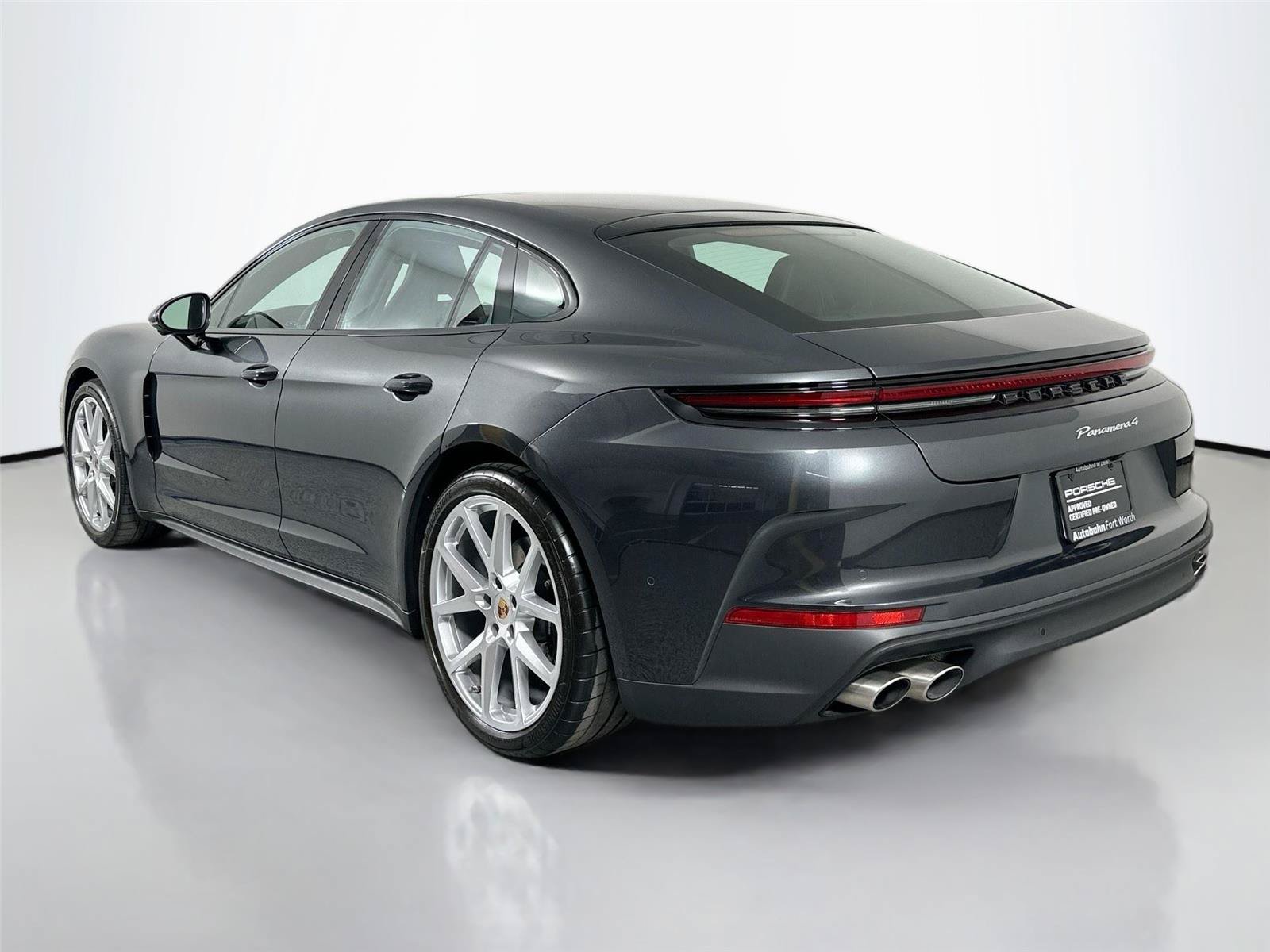 Certified 2025 Porsche Panamera 4 AWD/4WD image 3