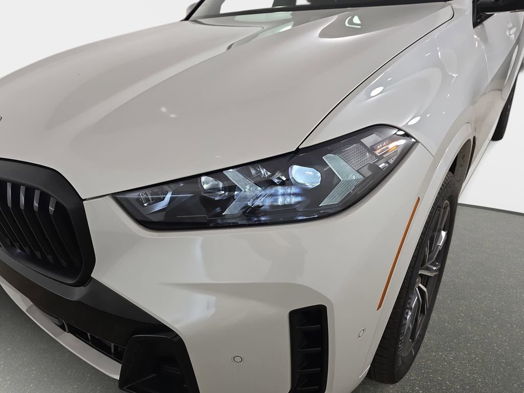 New 2026 BMW X5 xDrive40i w/ M Sport Package AWD/4WD image 33