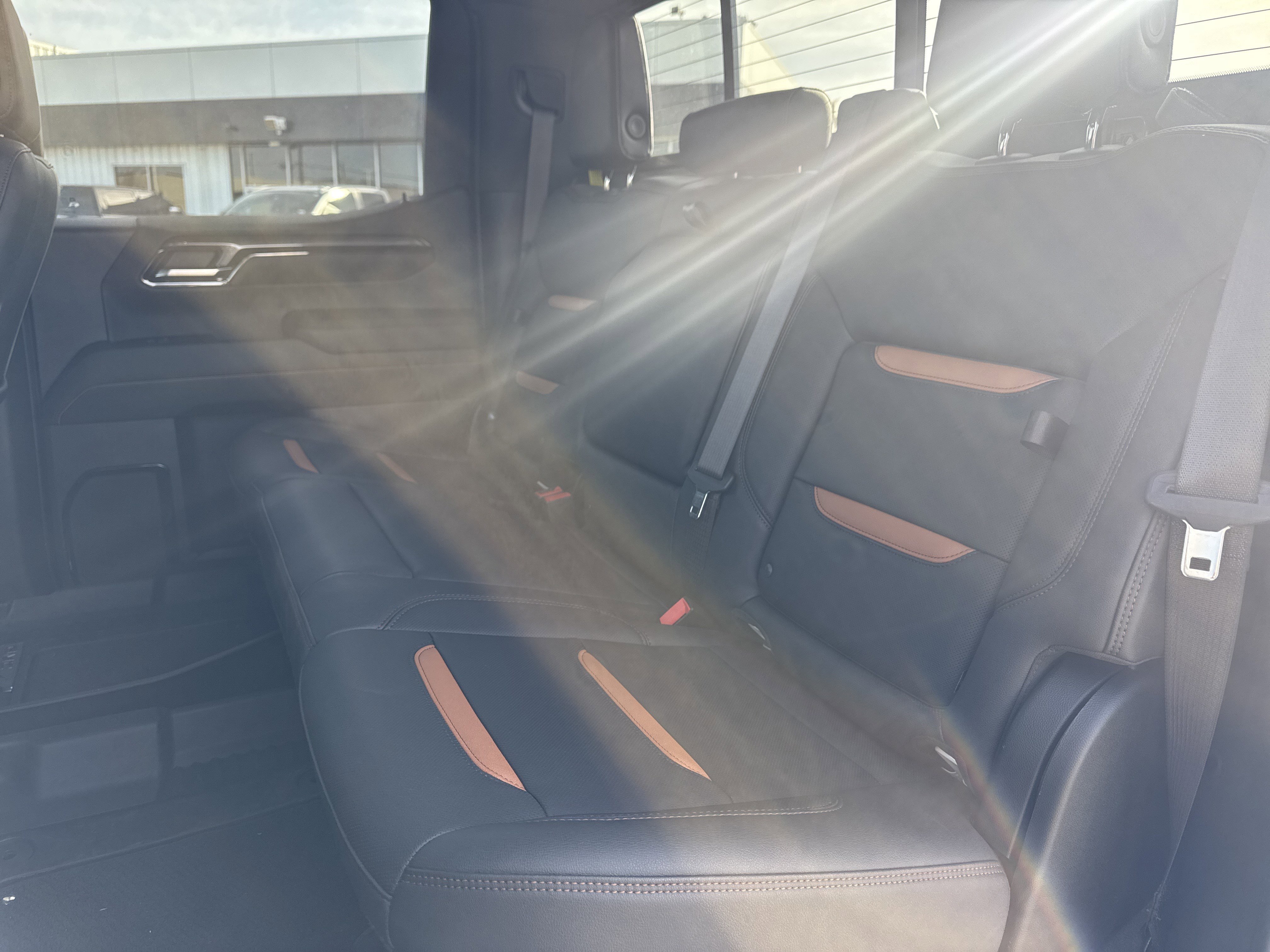 Used 2024 GMC Sierra 1500 AT4 w/ Technology Package image 8