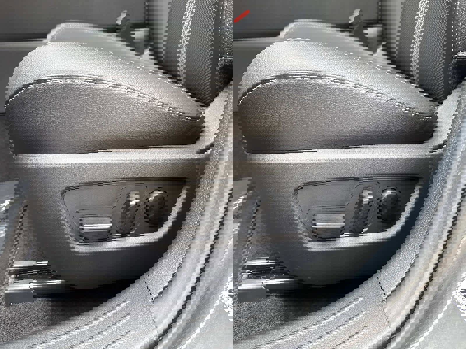 Certified 2025 MAZDA CX-50 AWD 2.5 S w/ Premium Package image 19