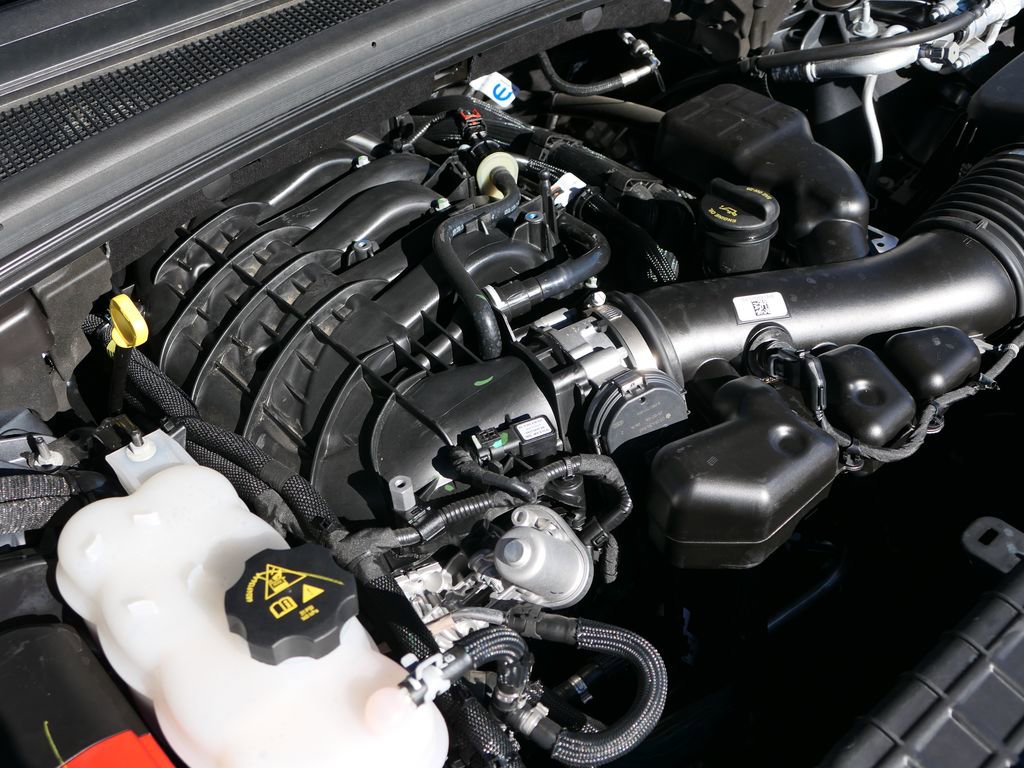 Used 2025 Jeep Grand Cherokee Laredo X w/ Luxury Tech Group I image 26