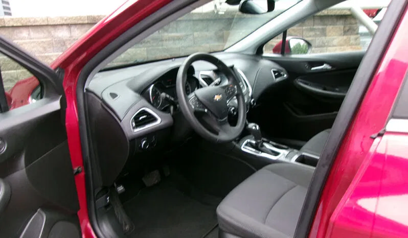 Used 2019 Chevrolet Cruze LT FWD image 12