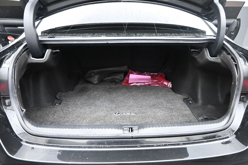 Used 2021 Lexus RC 300 F Sport w/ Navigation Package RWD image 19