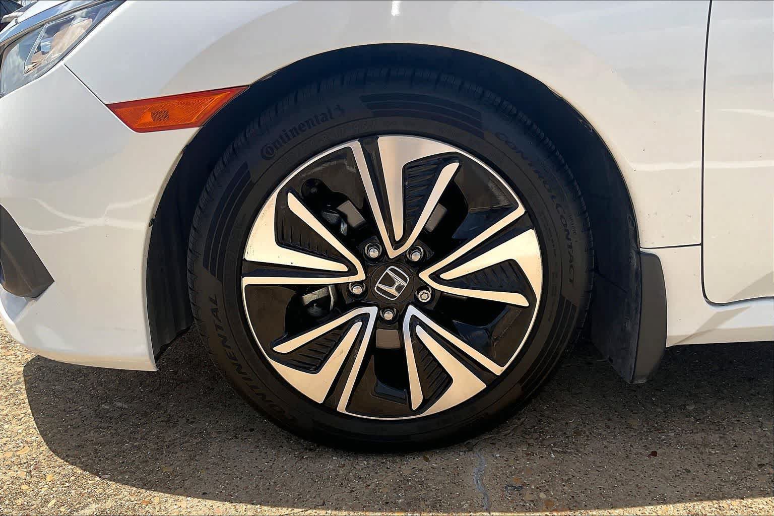 Used 2018 Honda Civic EX-T image 7