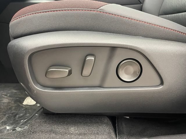 New 2027 Chevrolet Equinox RS w/ Safety and Technology Package AWD/4WD image 10