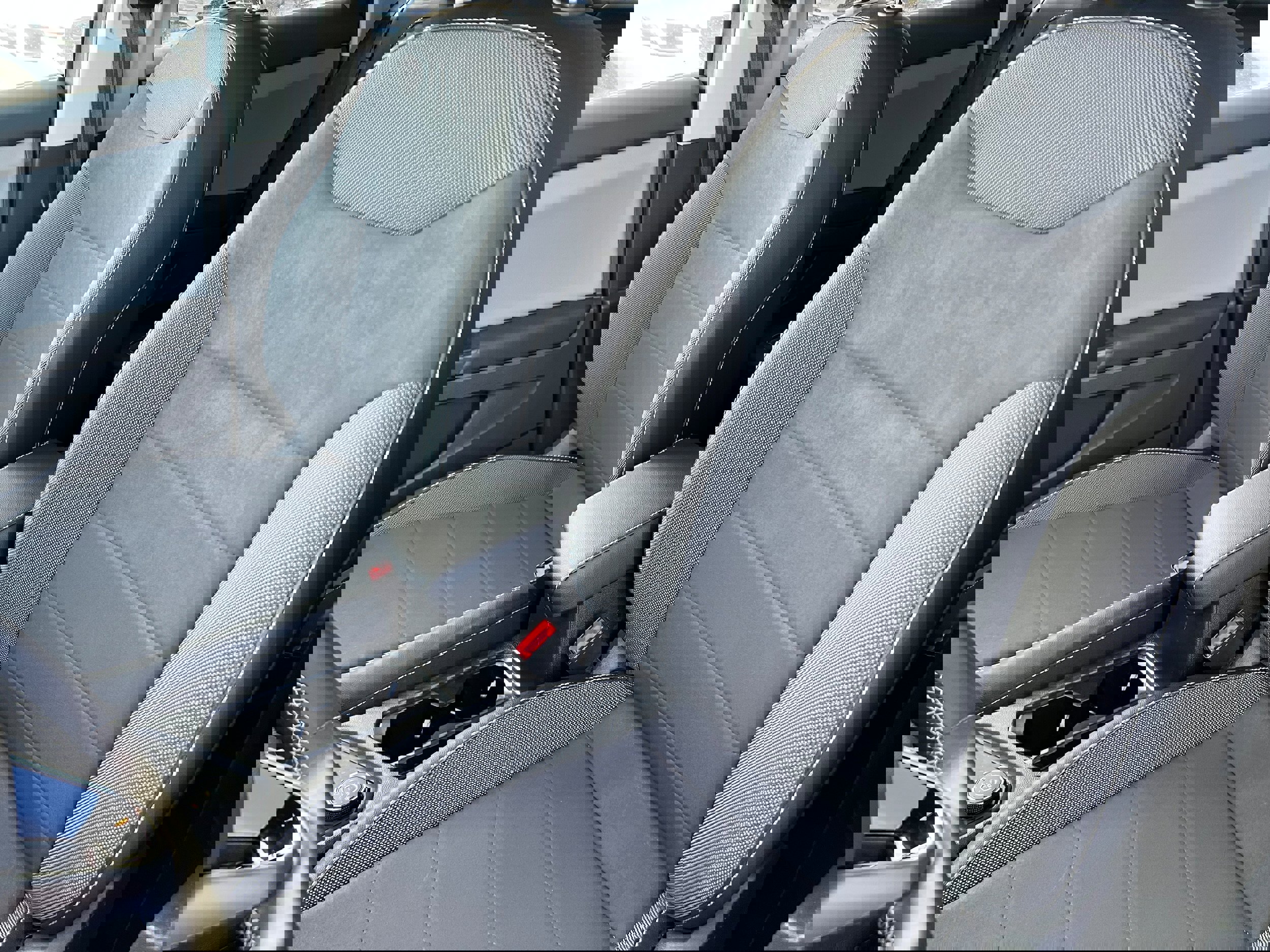 Used 2022 Volkswagen Taos SE image 18