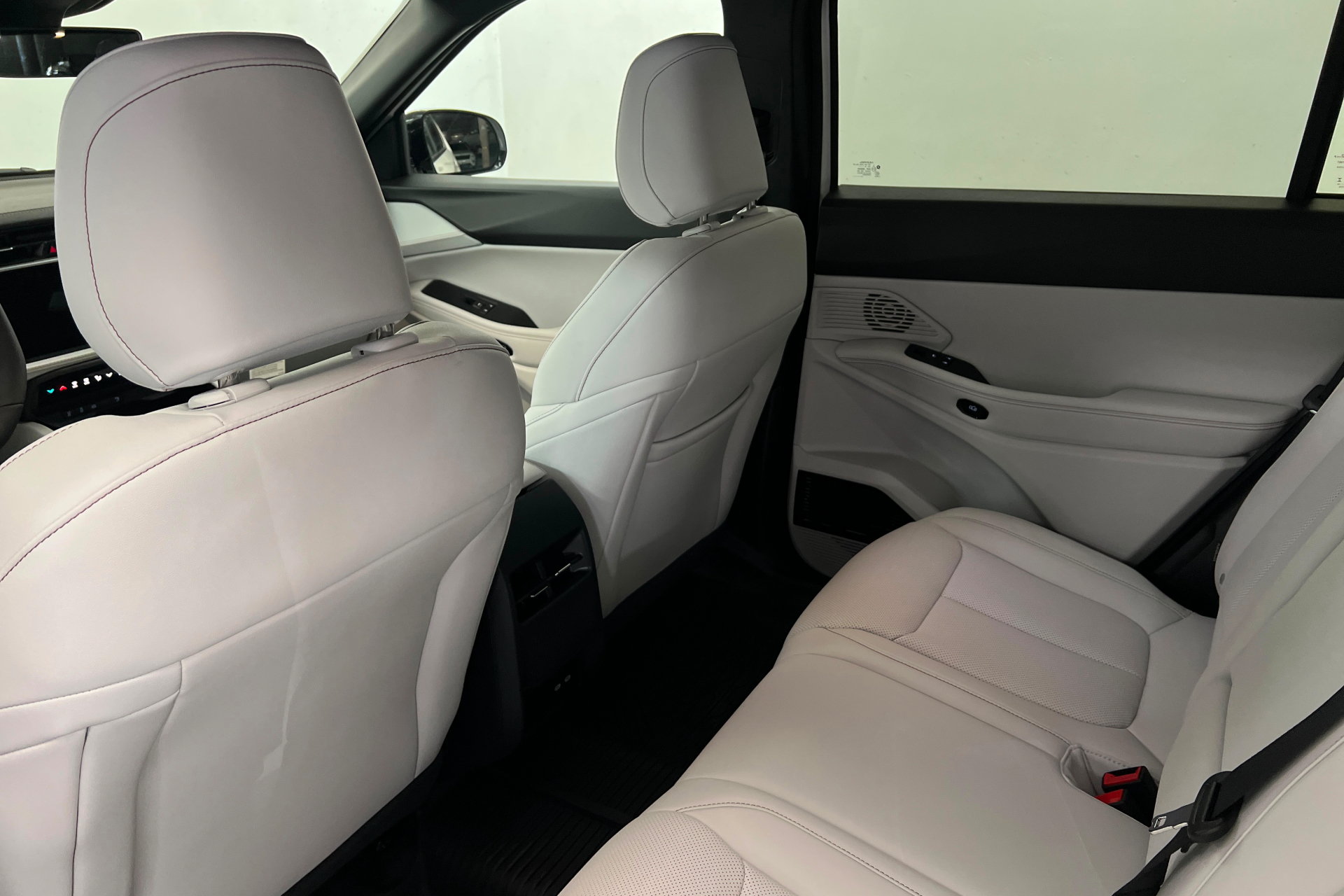 New 2026 Jeep Cherokee Limited AWD/4WD image 19