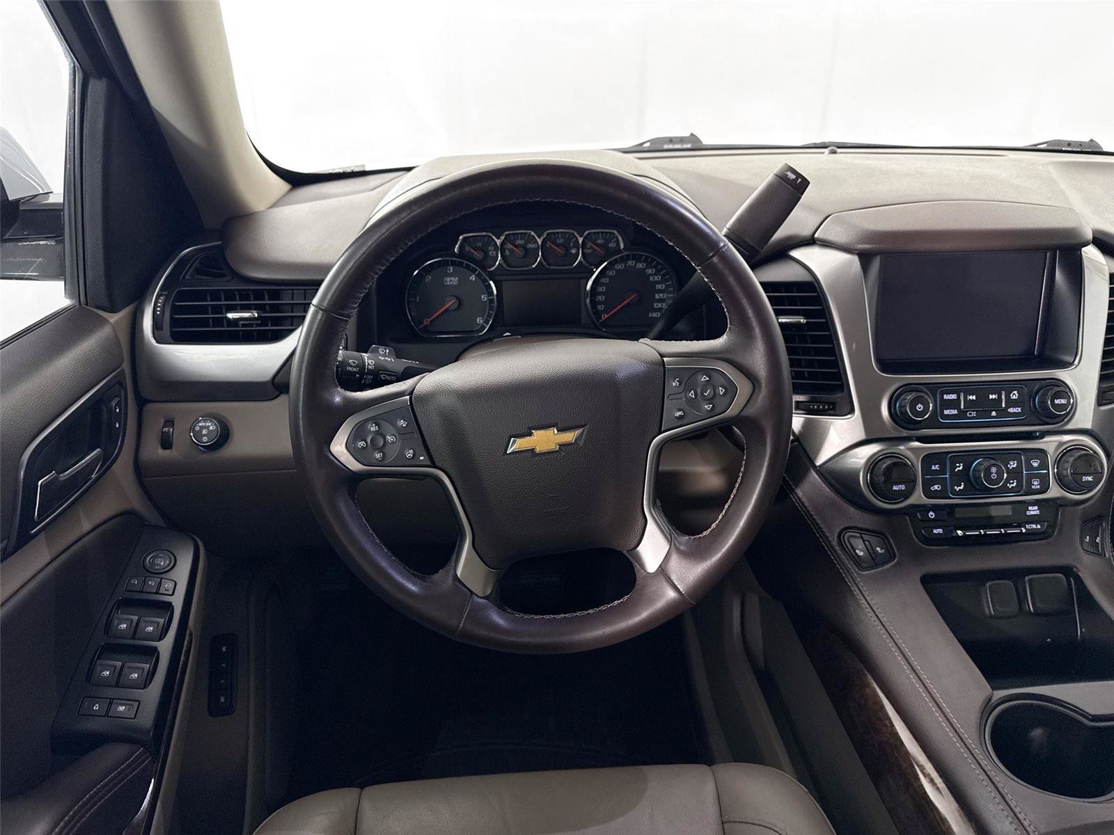 Used 2020 Chevrolet Tahoe LT w/ Luxury Package RWD image 34