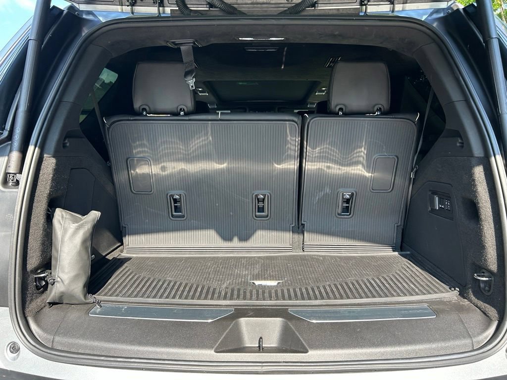 Used 2025 Cadillac Escalade Sport Platinum w/ LPO, ONYX Package RWD image 59