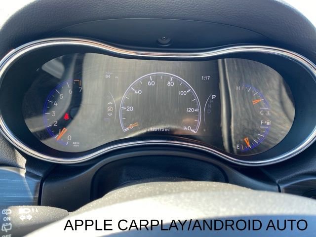 Used 2019 Jeep Grand Cherokee Laredo w/ Security & Convenience Group AWD/4WD image 13