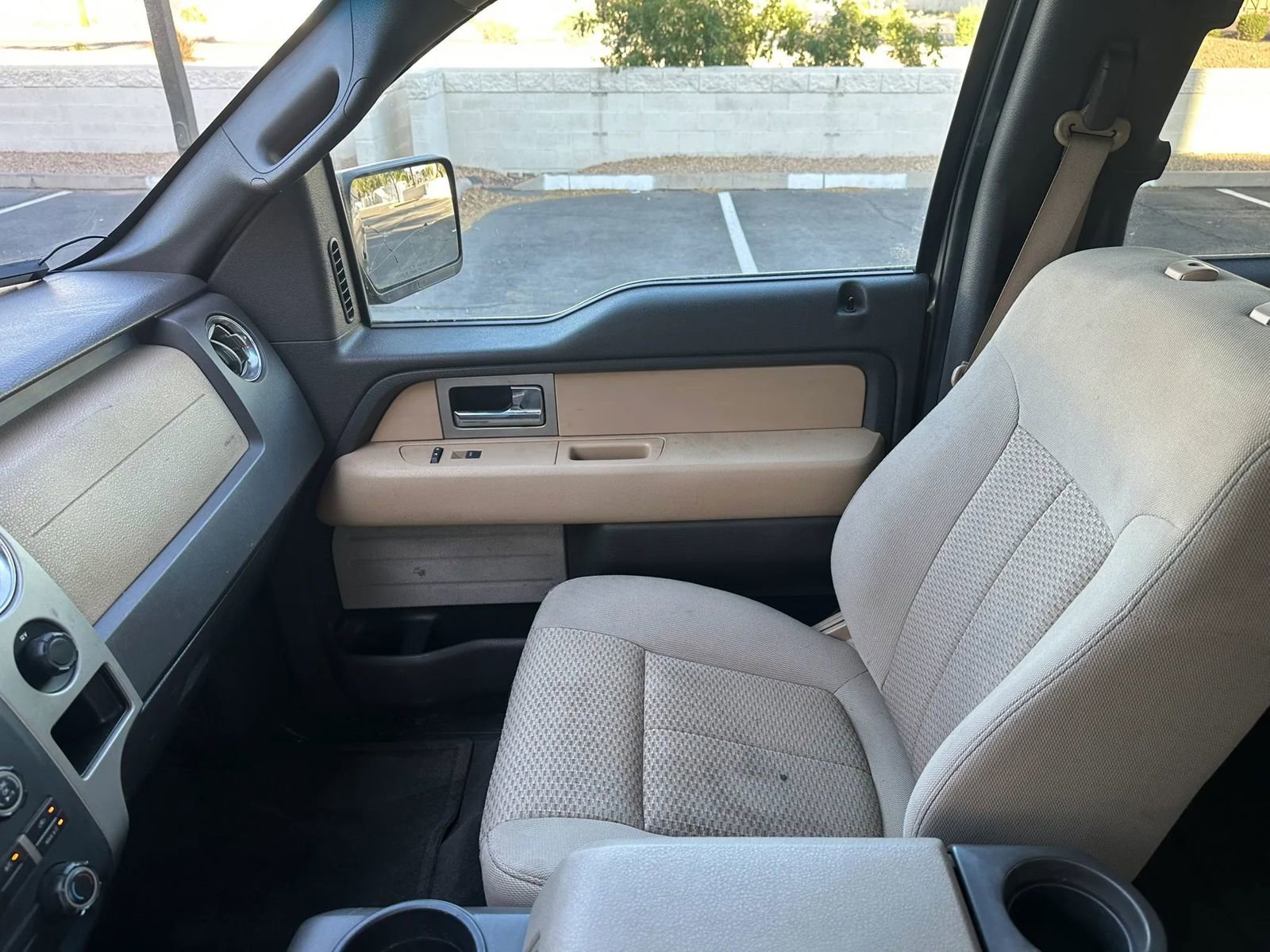 Used 2011 Ford F150 XLT w/ Trailer Tow Pkg image 10