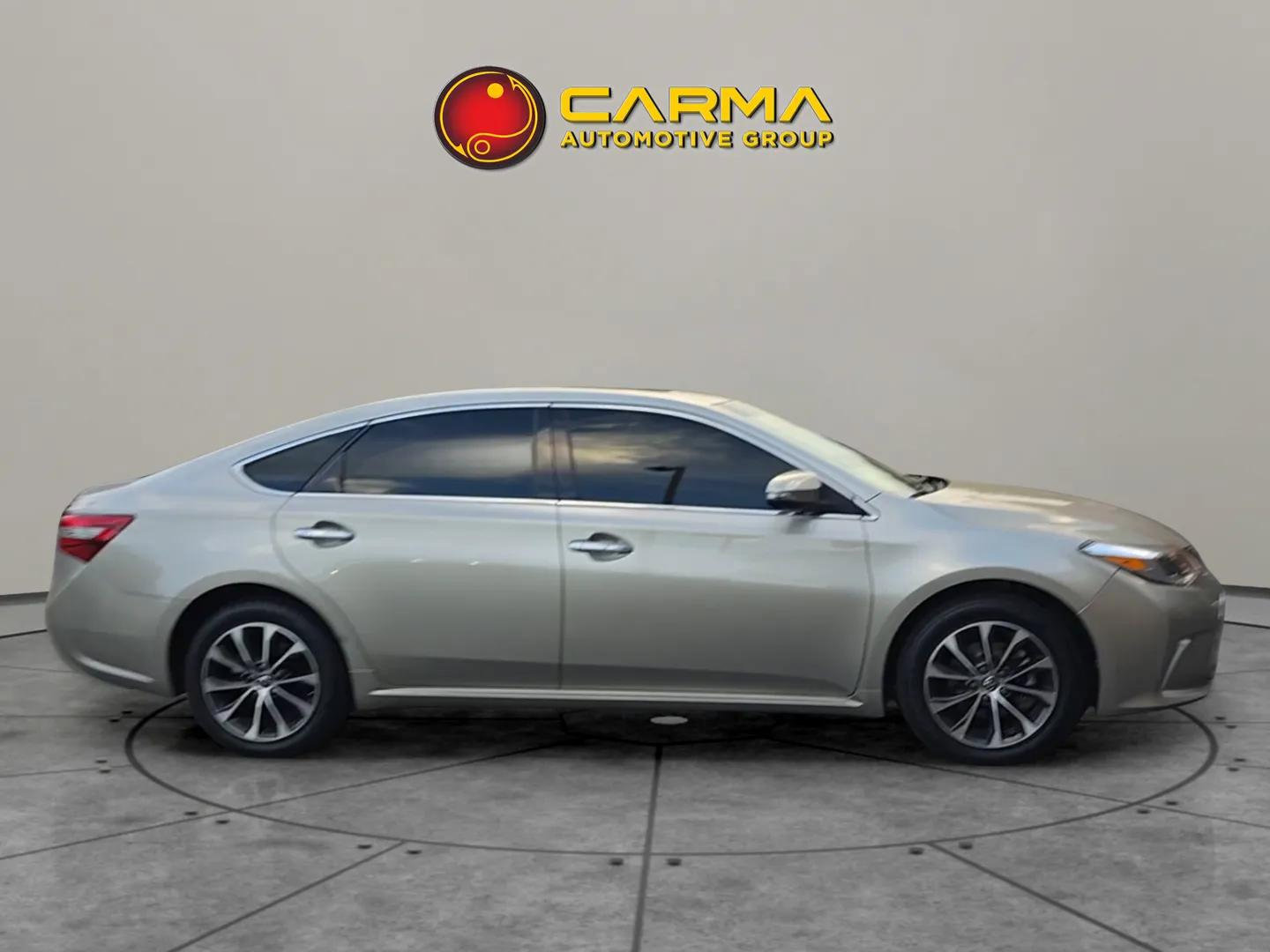 Used 2018 Toyota Avalon XLE Premium image 7