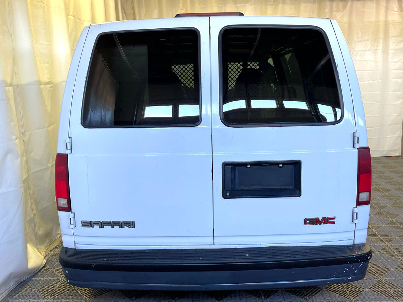 Used 1999 GMC Safari image 8