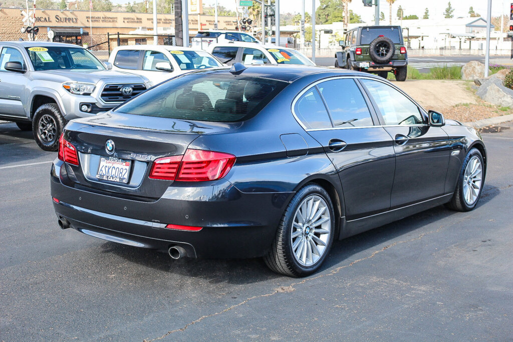 Used 2011 BMW 535i Sedan image 28