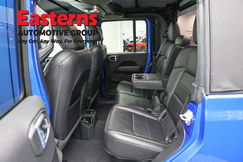 Used 2021 Jeep Gladiator Overland AWD/4WD image 19