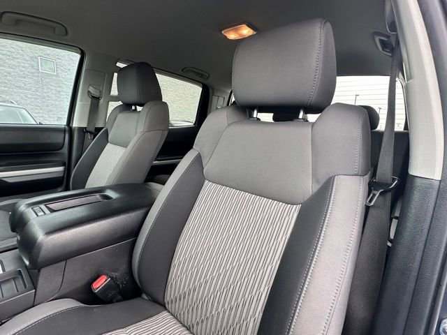 Used 2016 Toyota Tundra SR5 w/ SR5 Upgrade Package AWD/4WD image 29
