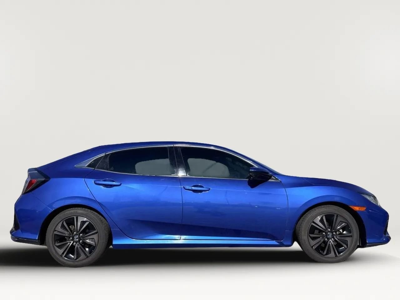 Used 2018 Honda Civic EX-L image 4