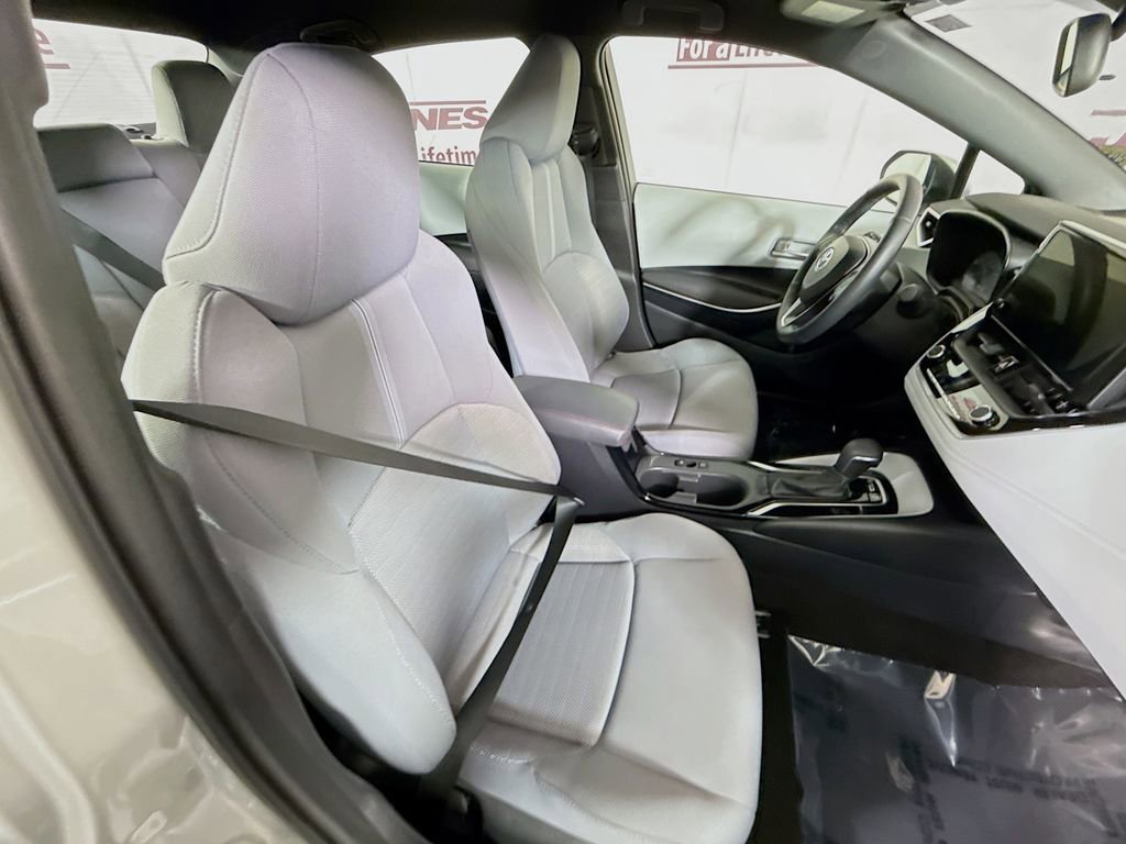 Certified 2023 Toyota Corolla SE w/ Carpet Mat Package (TMS) image 30