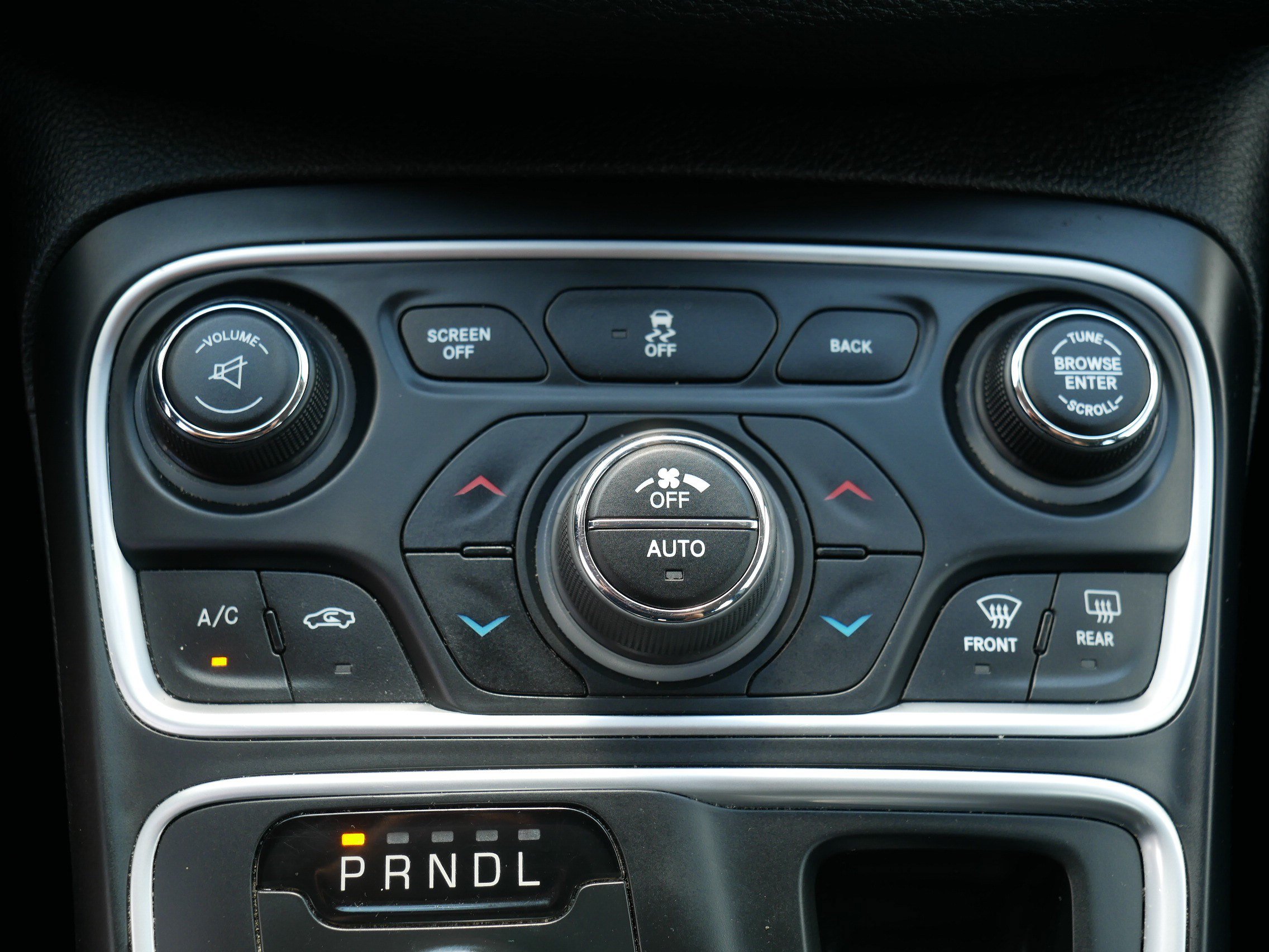 Used 2016 Chrysler 200 Limited w/ Convenience Group FWD image 23